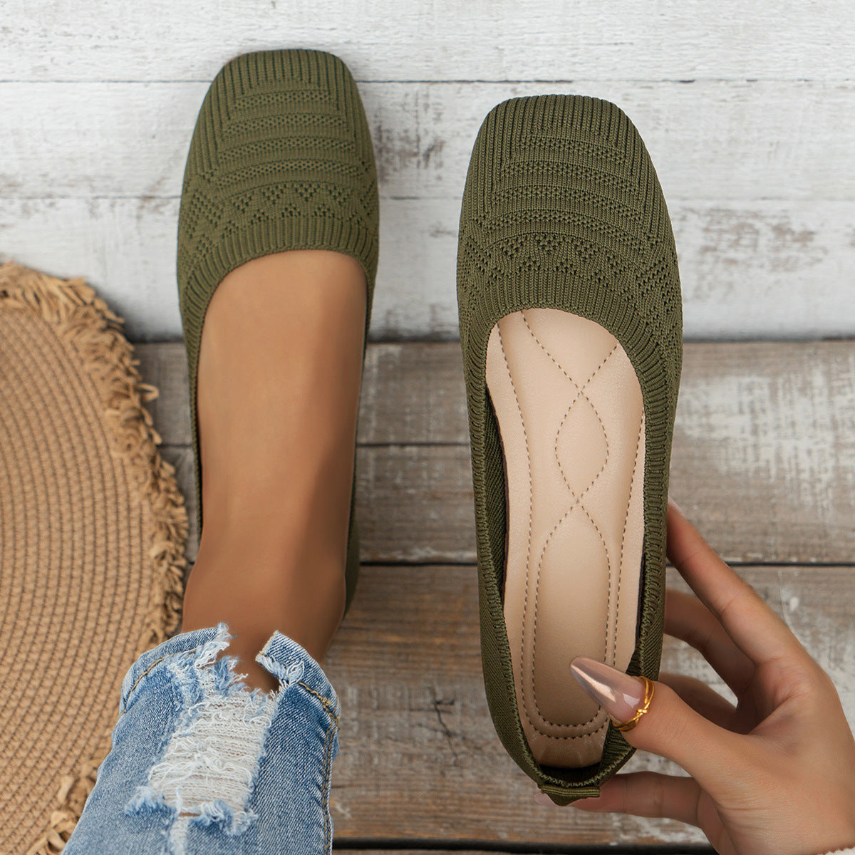Women’s Knitted Plus Size Flying Woven Breathable One-Pedal Shoes